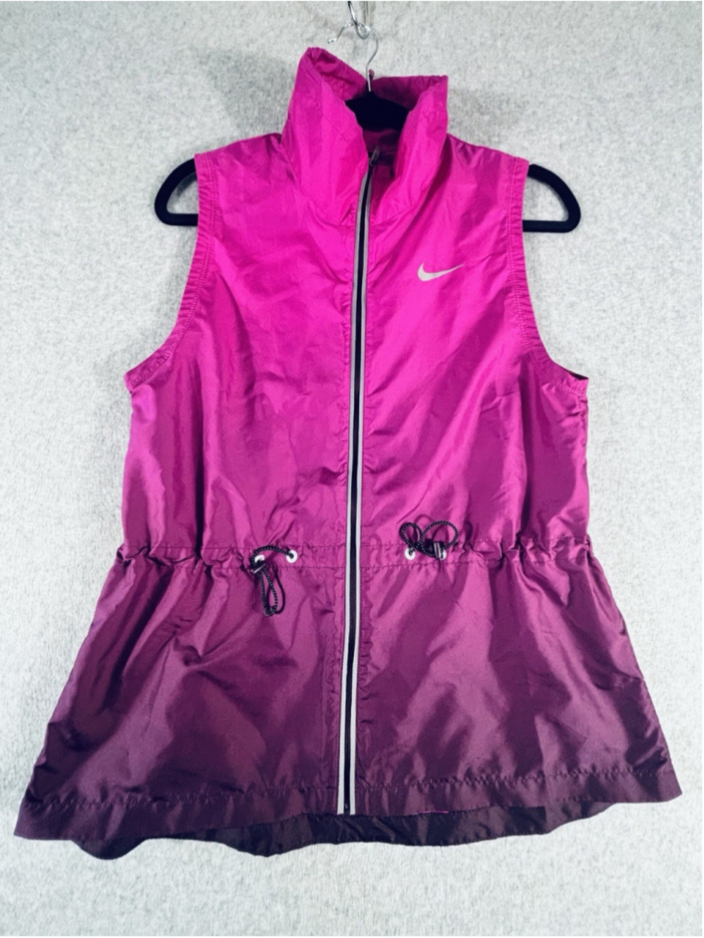 Nike Dri-FIT Gradient Windrunner Running Vest Womens M Pink Purple 646631-523